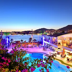 Hotell Tropicana, Gümbet